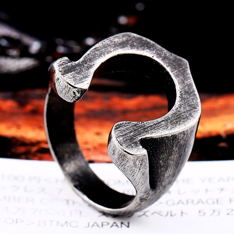 Viking Horseshoe ring 6 - Viking Horseshoe Ring